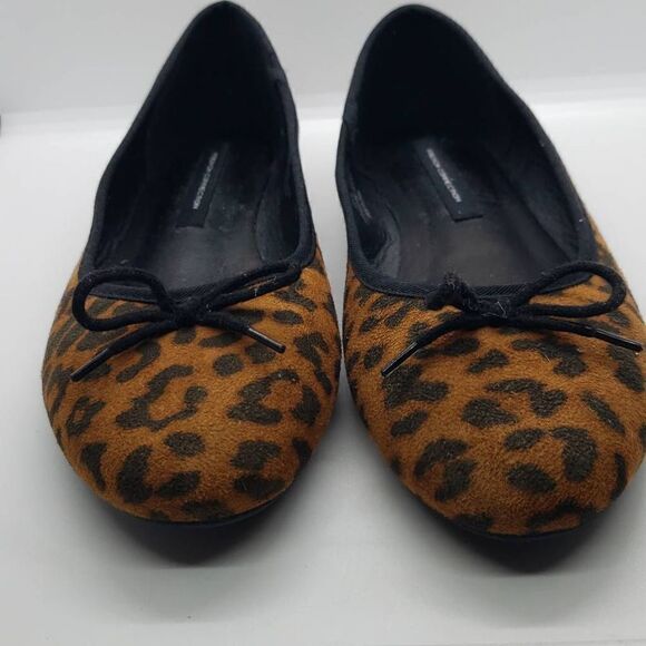 French Connection Size 8 Leopard Print Flats - Picture 4 of 7